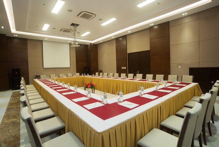 Khách sạn 4 sao đường Hà Bổng, Sơn Trà, Đà Nẵng