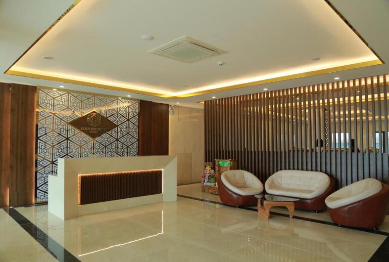 Khách sạn 48 phòng đường Nguyễn Tất Thành (3 sao)