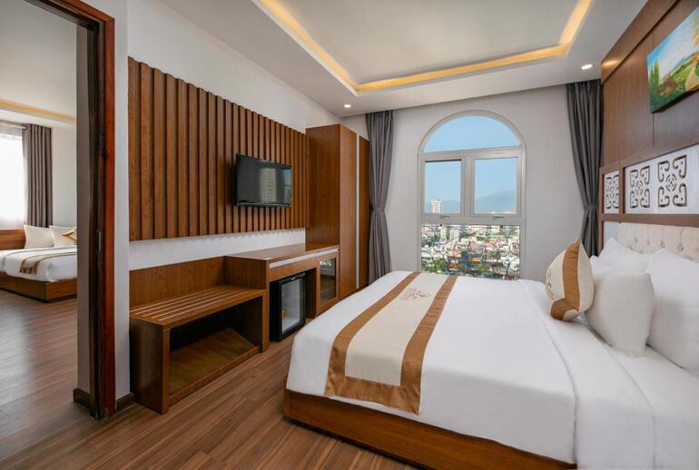 Khách sạn 54 phòng đường Dương Đình Nghệ, Sơn Trà, Đà Nẵng