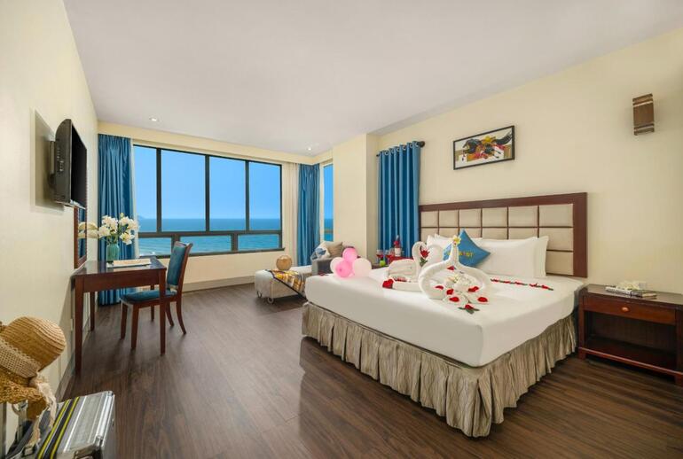 Khách sạn 100 phòng đường Võ Nguyên Giáp, Sơn Trà (4 sao)