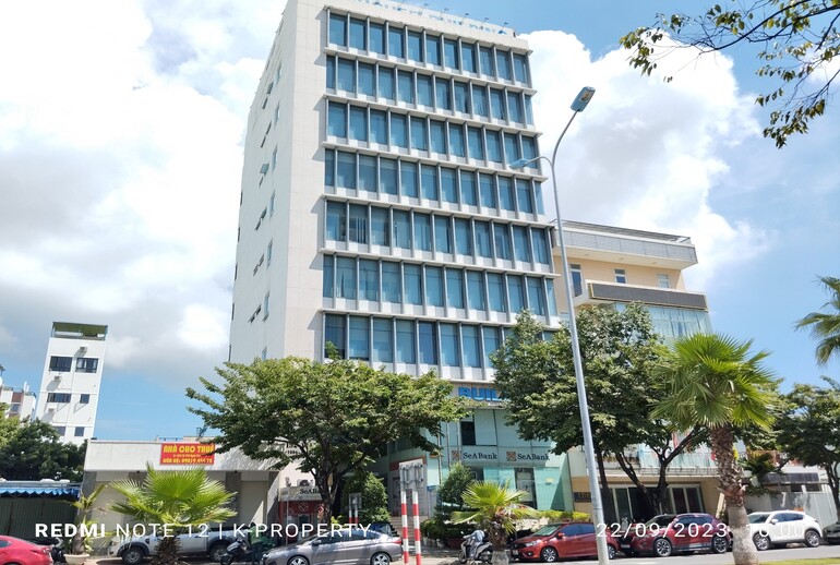 Toà nhà Văn phòng Lighthouse Building - Xô Viết Nghệ Tĩnh