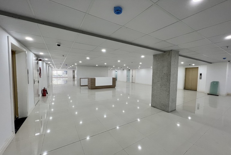 Toà nhà Văn phòng Tân Cương Home - Núi Thành